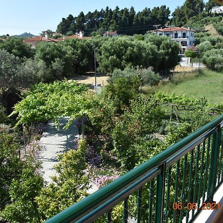 Ferienwohnung Orange Tree Garden Pefkochori Exterior foto
