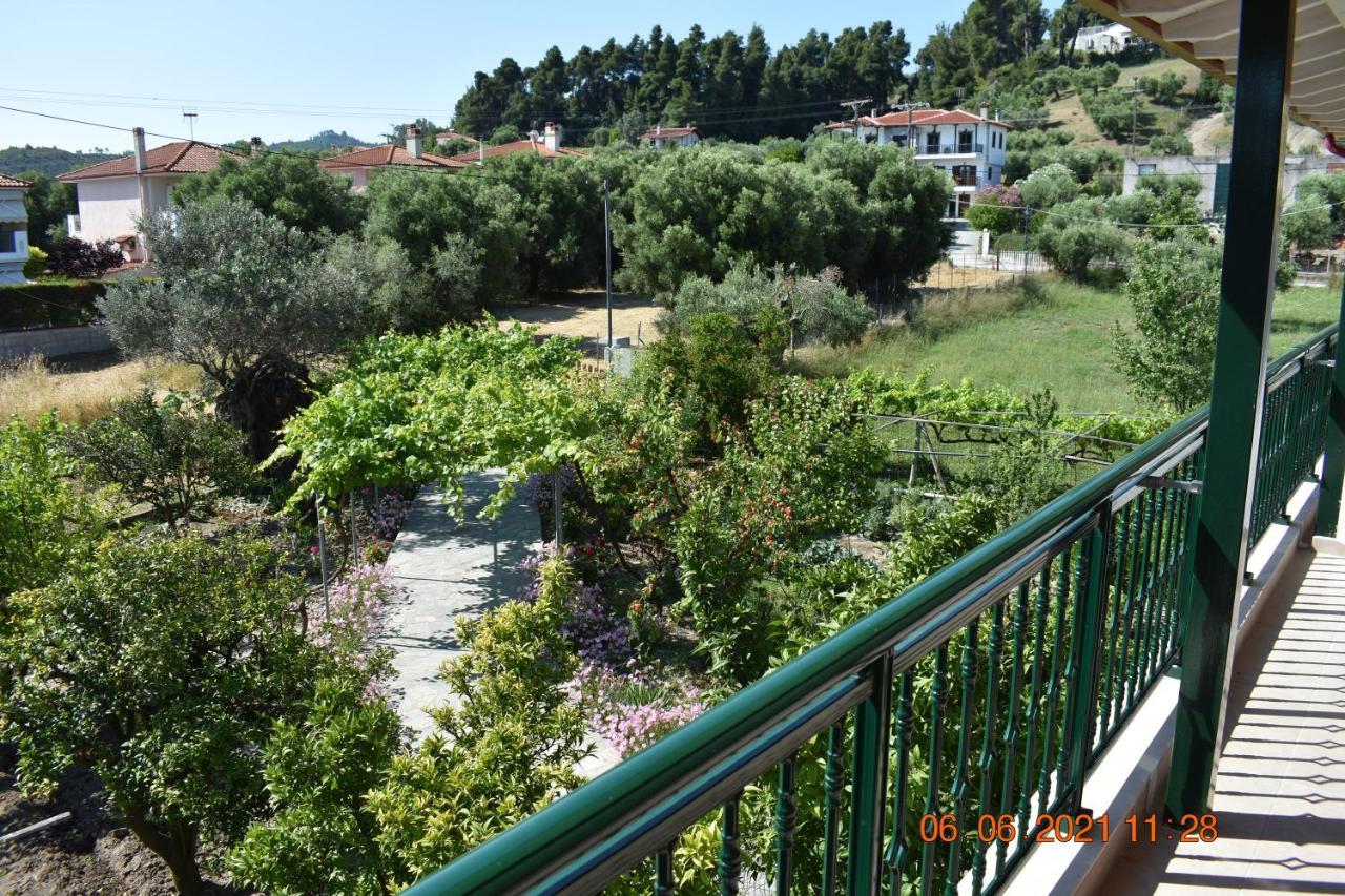 Ferienwohnung Orange Tree Garden Pefkochori Exterior foto